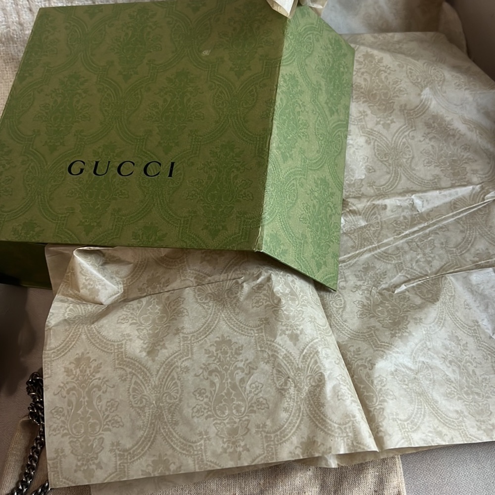 Gucci Mini Bag in Beige and Silver - Picture 6 of 9